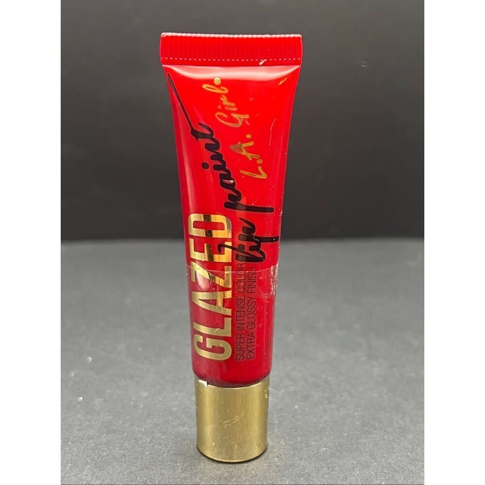 LA Girl Glazed Lip Paint Super Intense Extra Glossy Finish in Pin-Up (GLG785)